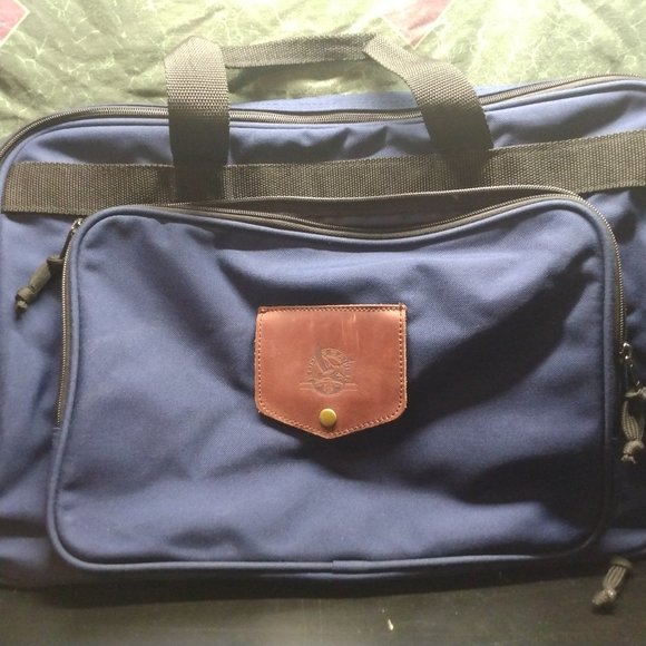Eddie Bauer overnight travel duffel bag - Picture 1 of 13